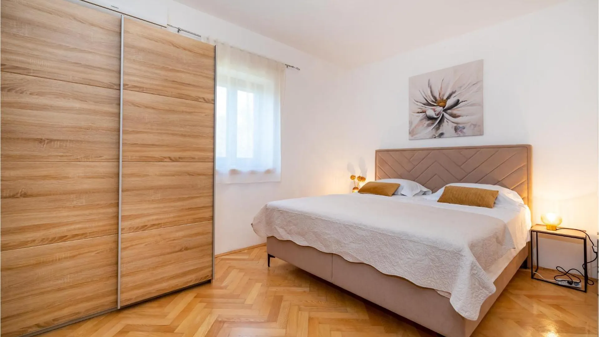 סבטי פיליפ אי ג'קוב Beautiful Home In Sv,Filip I Jakov With Sauna 0*, סבטי פיליפ אי ג'קוב קרואטיה
