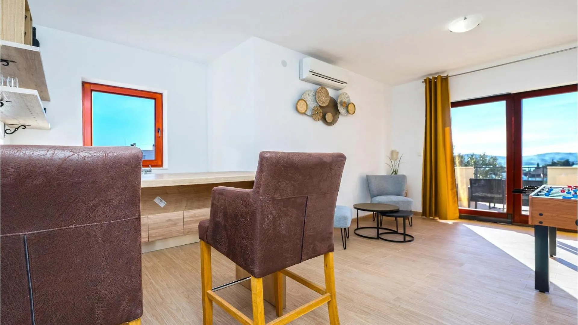 בית נופש סבטי פיליפ אי ג'קוב Beautiful Home In Sv,Filip I Jakov With Sauna